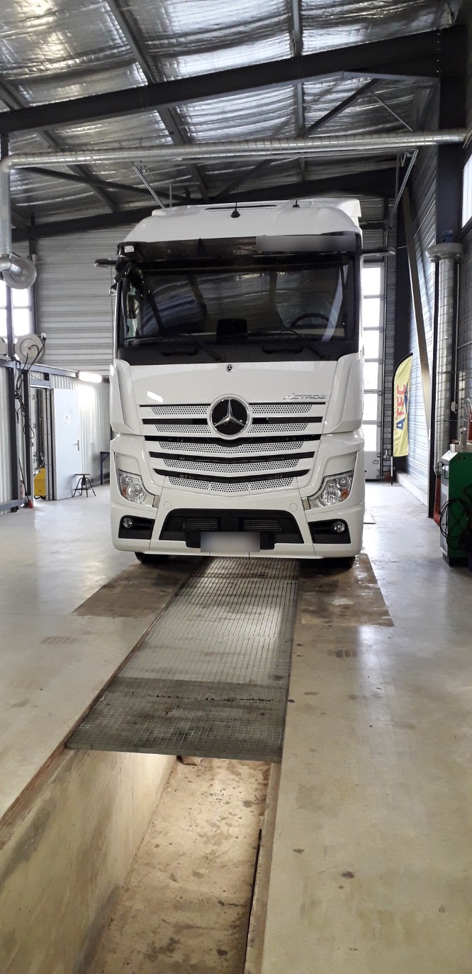 Un nouveau camion Mercedes Actros chez ATEC